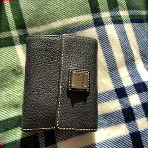 Dooney & Bourke black pebbled leather wallet.